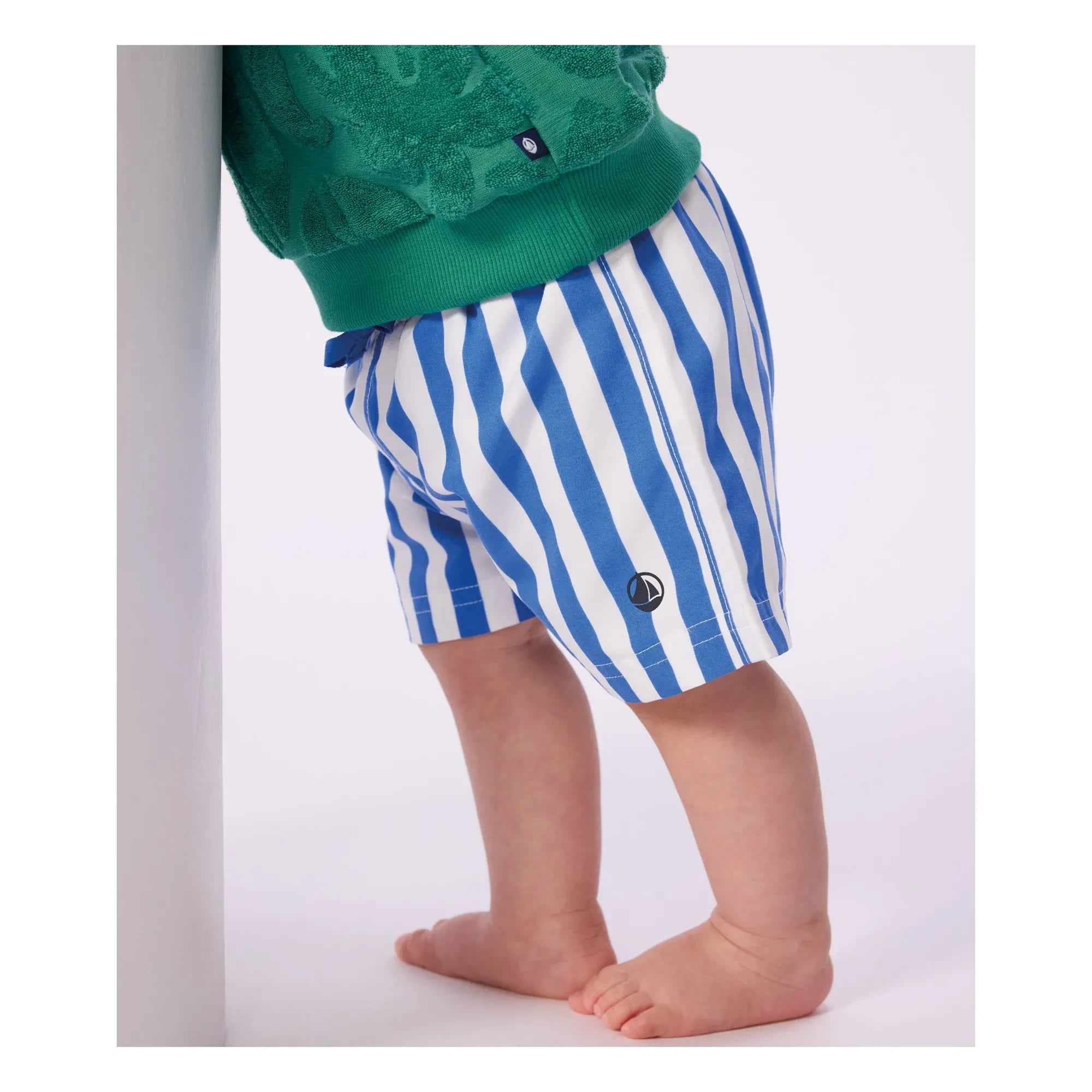 Petit Bateau - Gestreifte Baby-Badeshorts aus recycelter Faser | Blau