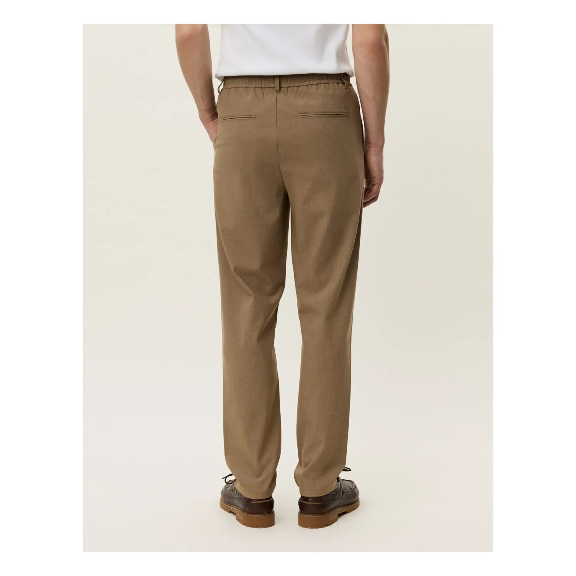 Les Deux - Hose mit schmal zulaufendem Bein und Como-Struktur | Braun