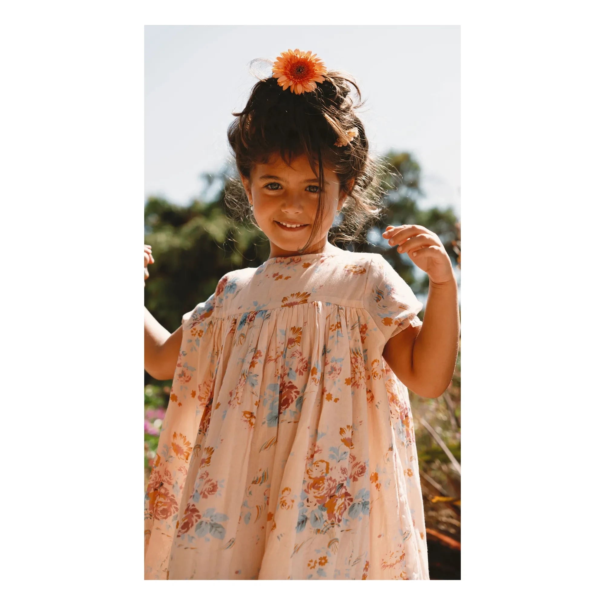 Lilinoa - Maeva Blumenmuster Baumwoll-Voile Kleid | Pfirsich