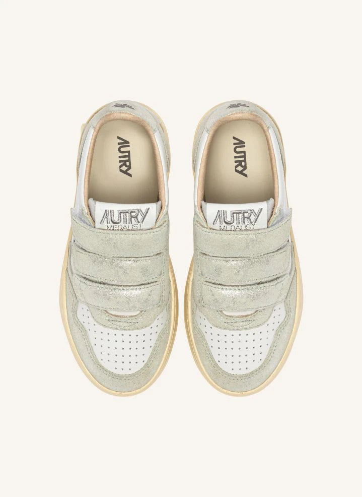 Autry - Kidstripes Niedrige Wildleder-Sneaker | Silber