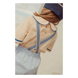 THE LiTTLE POETS - Florbela Carreaux Claudine Bluse mit besticktem Kragen | Blassgelb