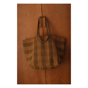 Rose in April - Elisa Tartan Tragetasche | Braun