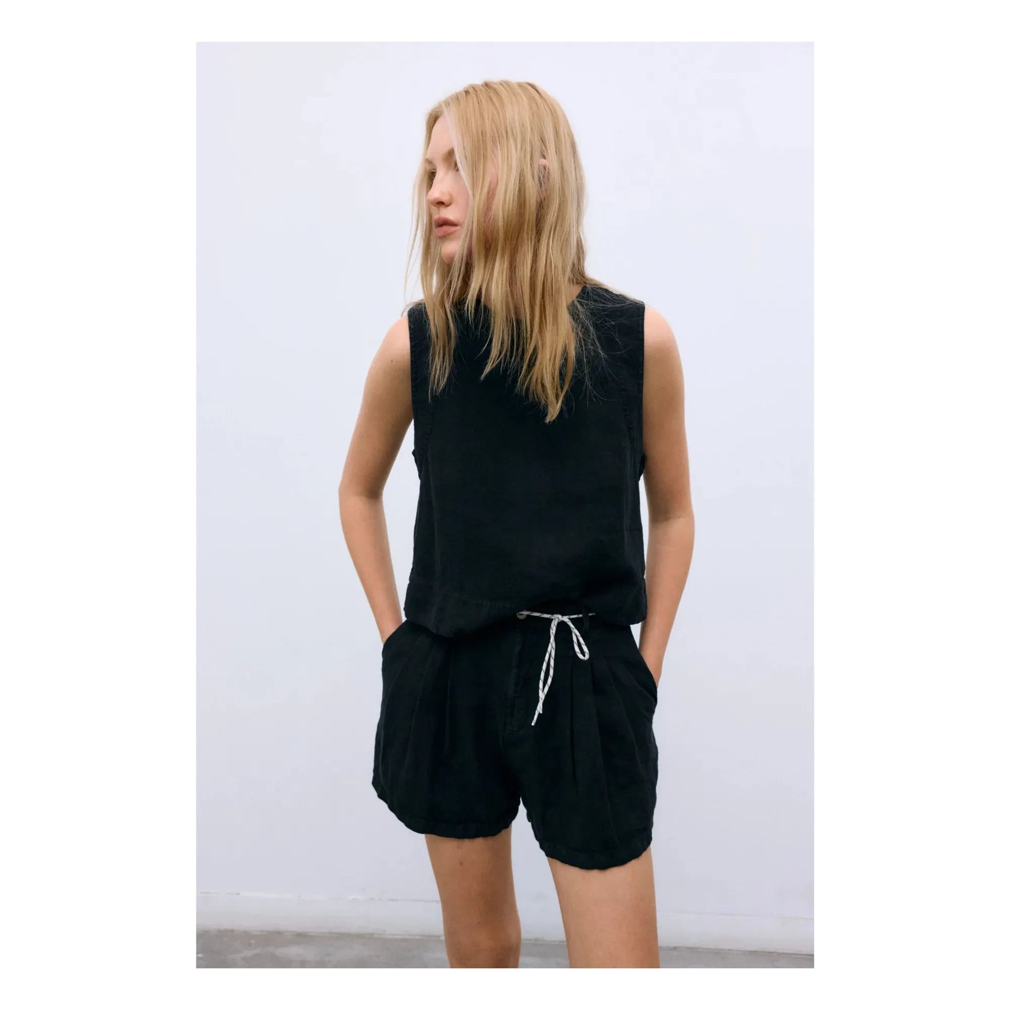 the new society - Melissa Ketten-Shorts | Schwarz