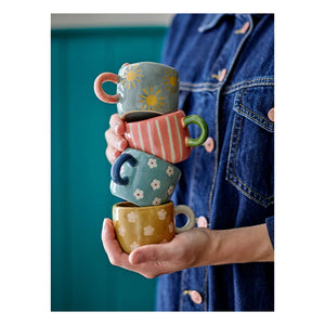Bloomingville - Nini Steinzeug-Tasse mit Blumenmuster | Blau