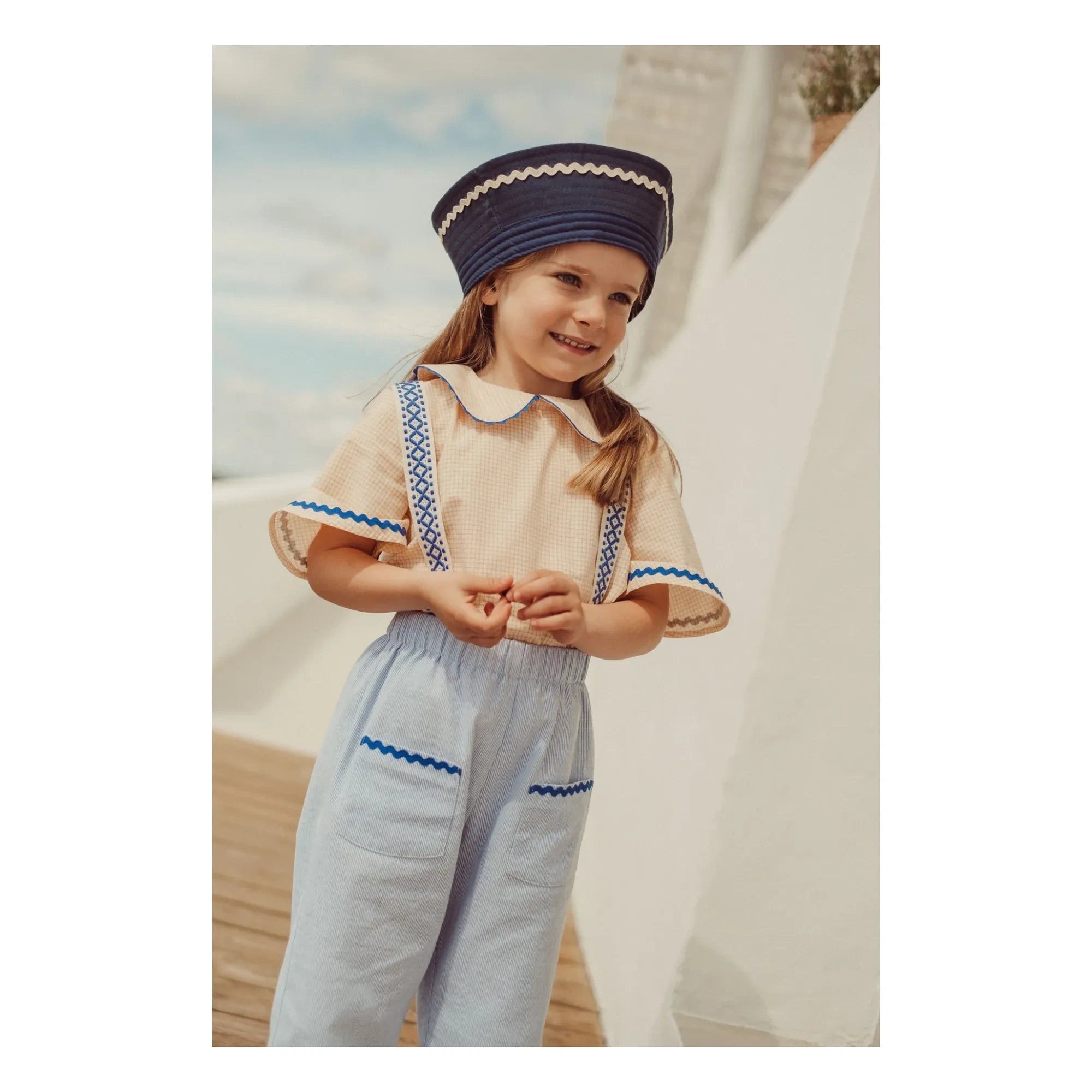 THE LiTTLE POETS - Florbela Carreaux Claudine Bluse mit besticktem Kragen | Blassgelb