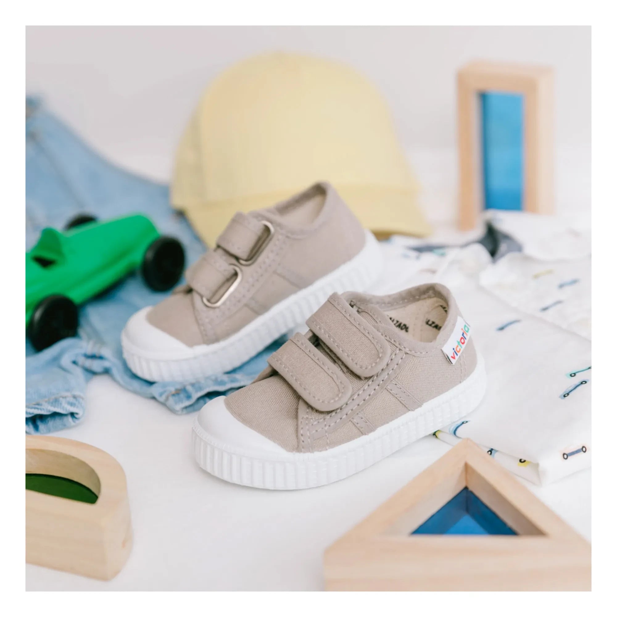 Victoria - Tiras Lona Klettverschluss Sneakers | Beige