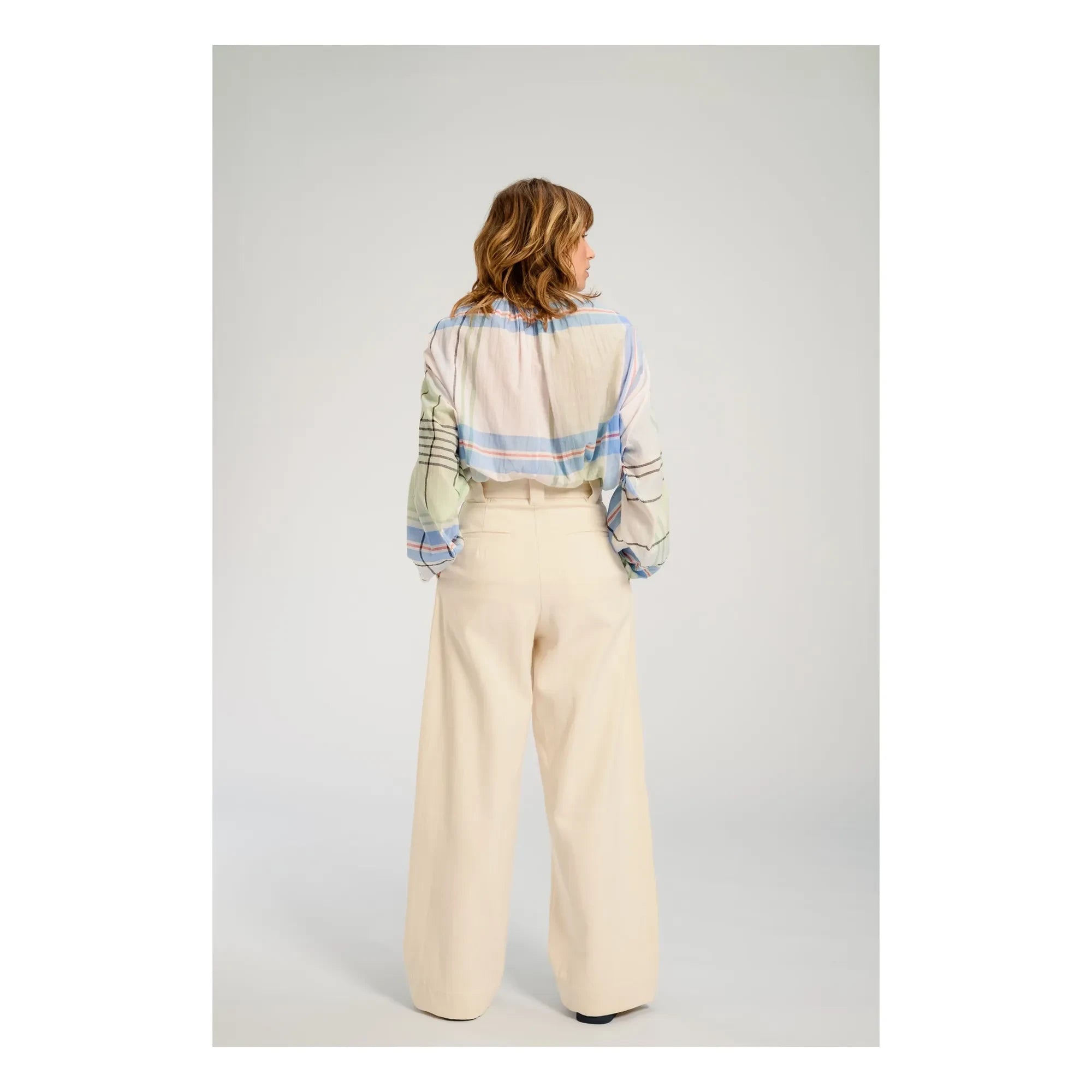 Virginie de Vinster - Hokkaido Karobluse | Blau