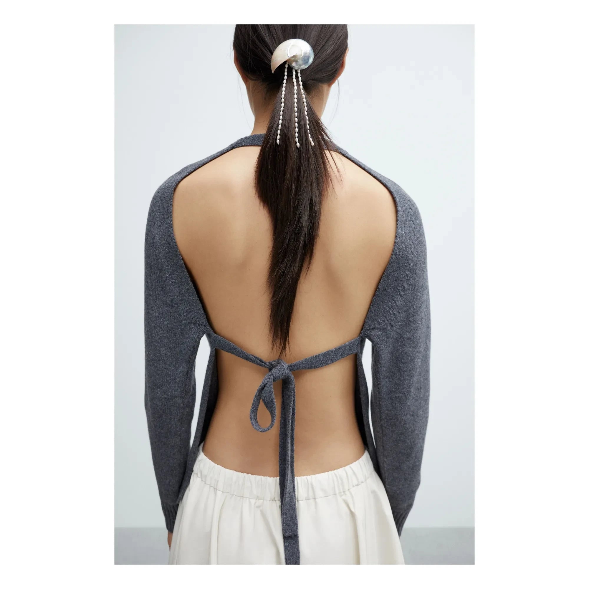 Cordera – Grauer Merino-Woll-Neckholder-Pullover