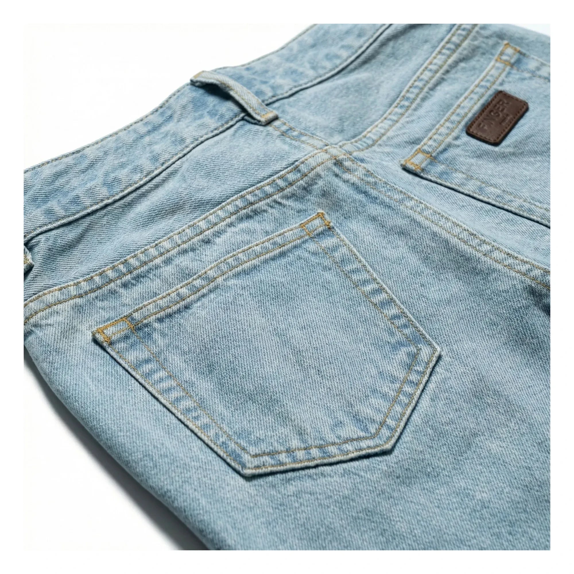Finger in the nose - Bermuda Denim Dua | Helles Denim