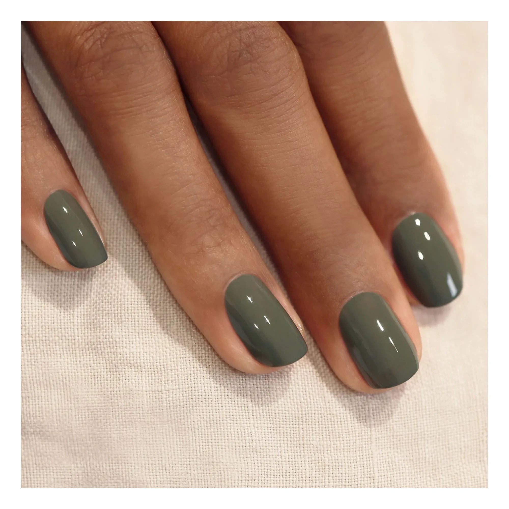 Manucurist - Green Flash Halbpermanenter Nagellack - 15 ml | Khaki