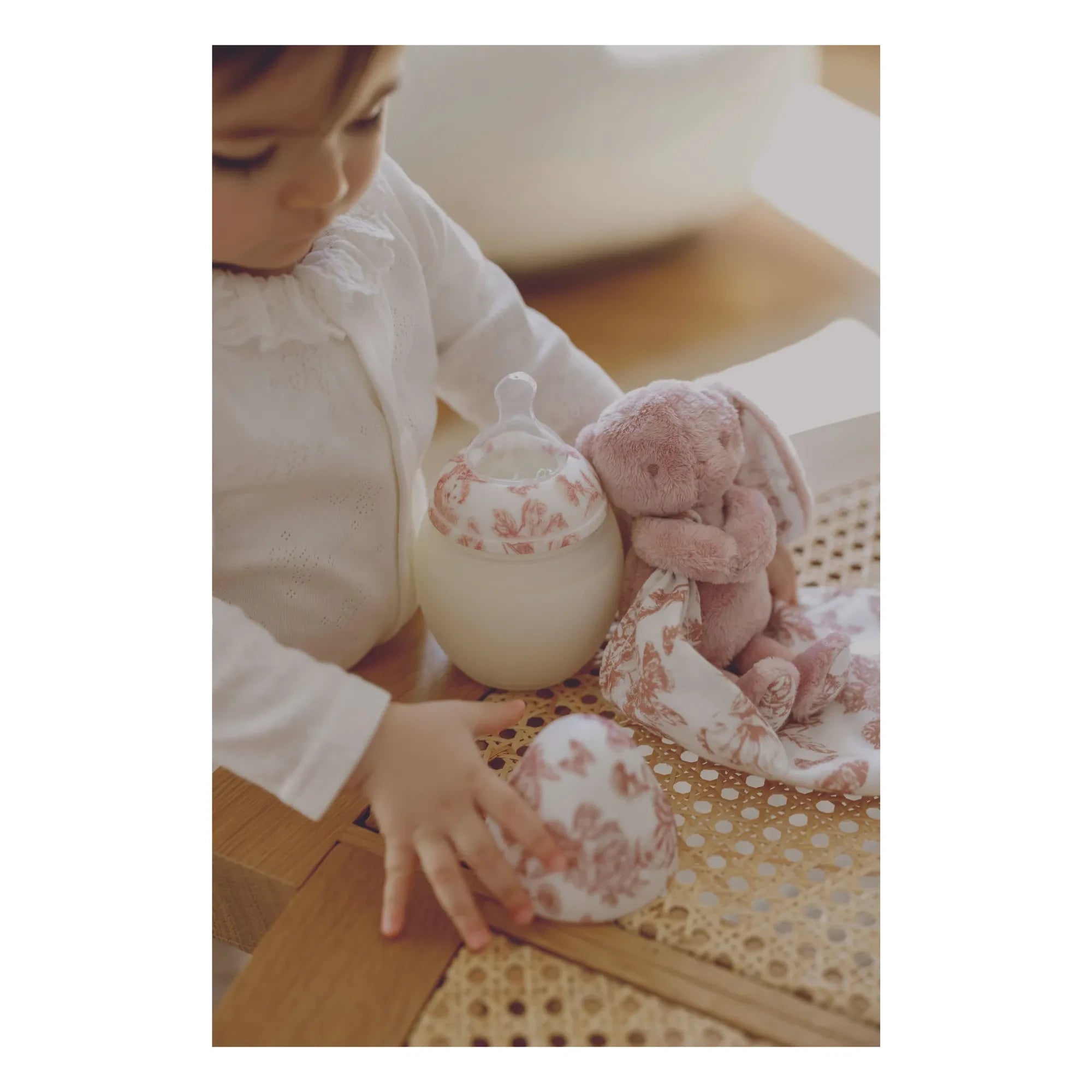 Elhée - Toile de Jouy Babyflaschen und physiologische Sauger aus medizinischem Silikon - Elhée x Tartine et Chocolat | Pfirsich