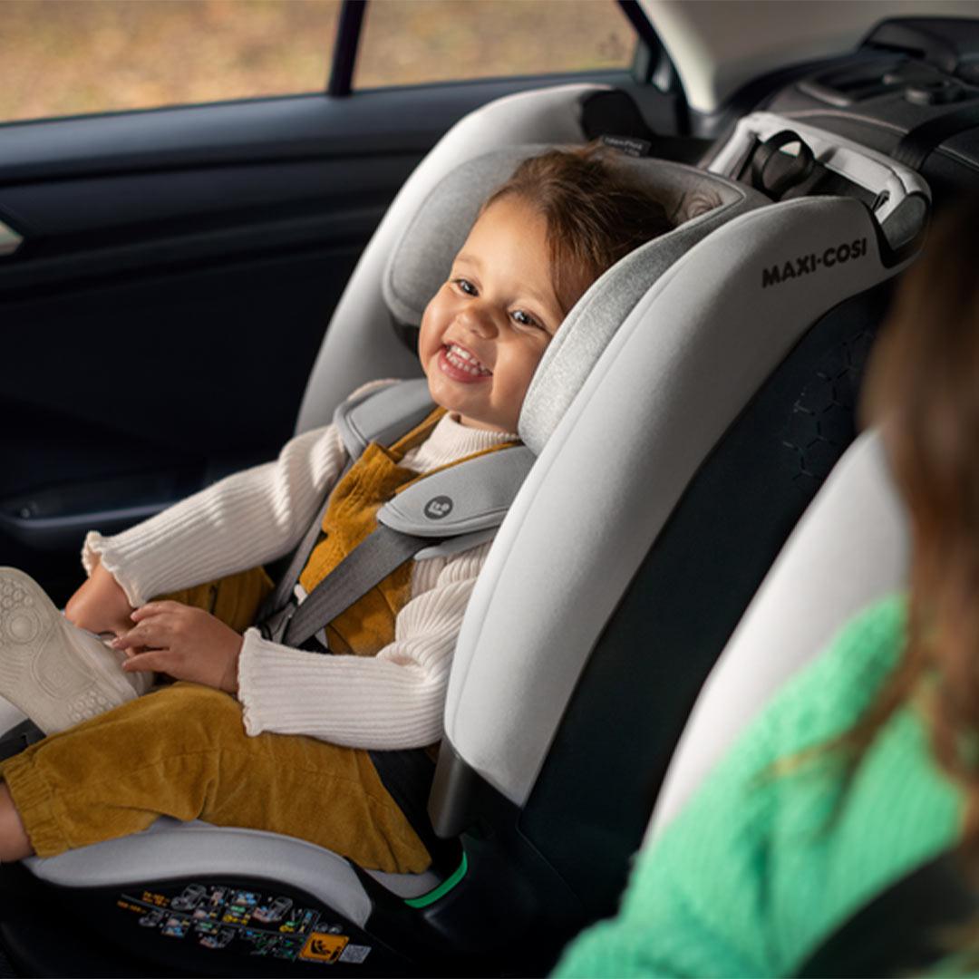 Maxi-Cosi Titan Plus i-Size Car Seat 2023 - Authentic Black-Car Seats-Authentic Black- | Natural Baby Shower