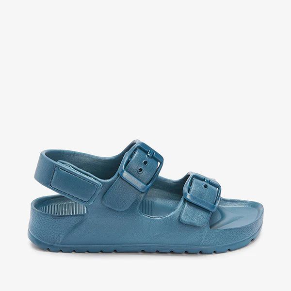Als nächstes kommen EVA-Sandalen für Jungen in Marineblau