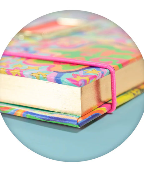 Portico Designs - Arthouse Unlimited Fröhliches A5 Hardcover-Tagebuch