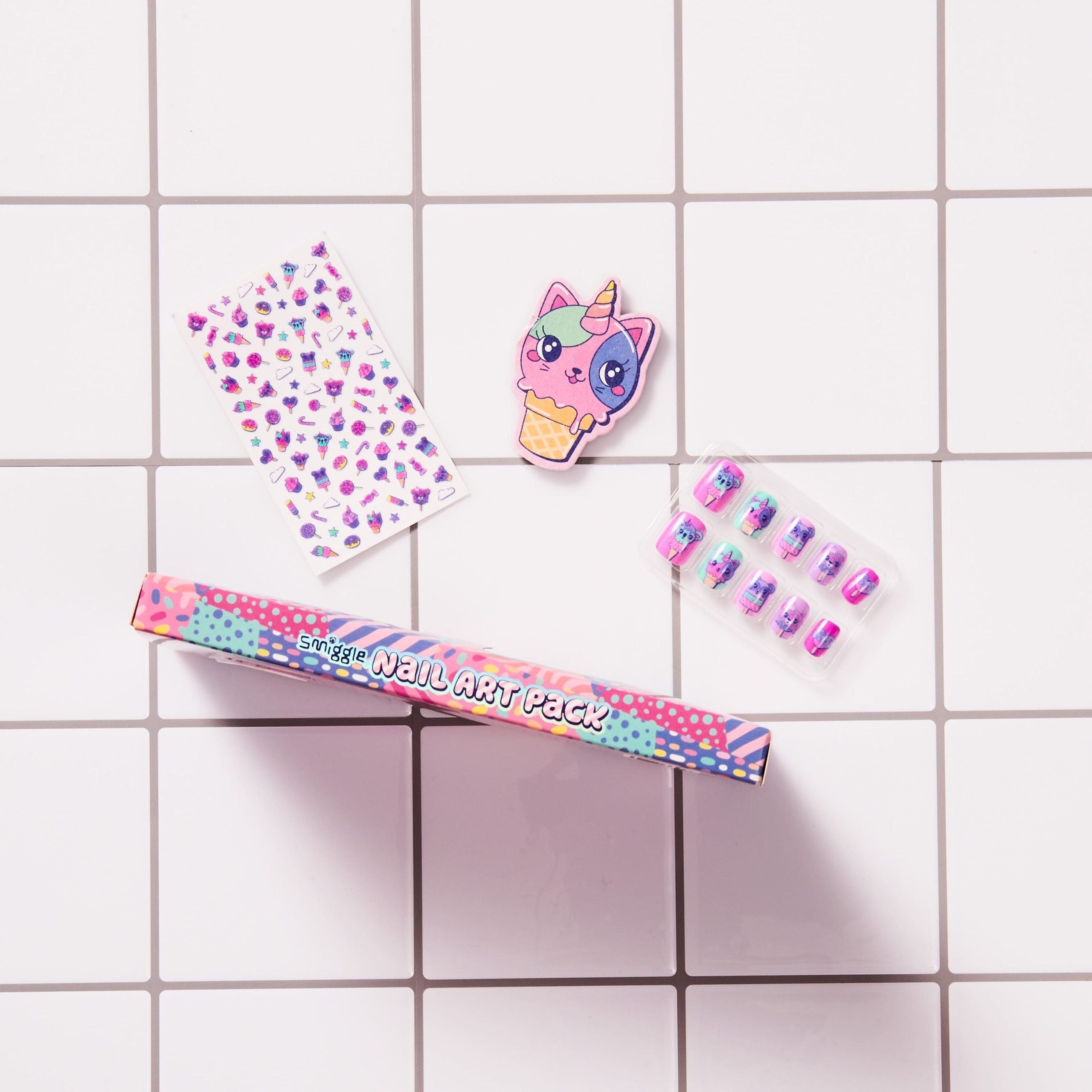 Smiggle – Nägel und Nagelaufkleber für Kinder