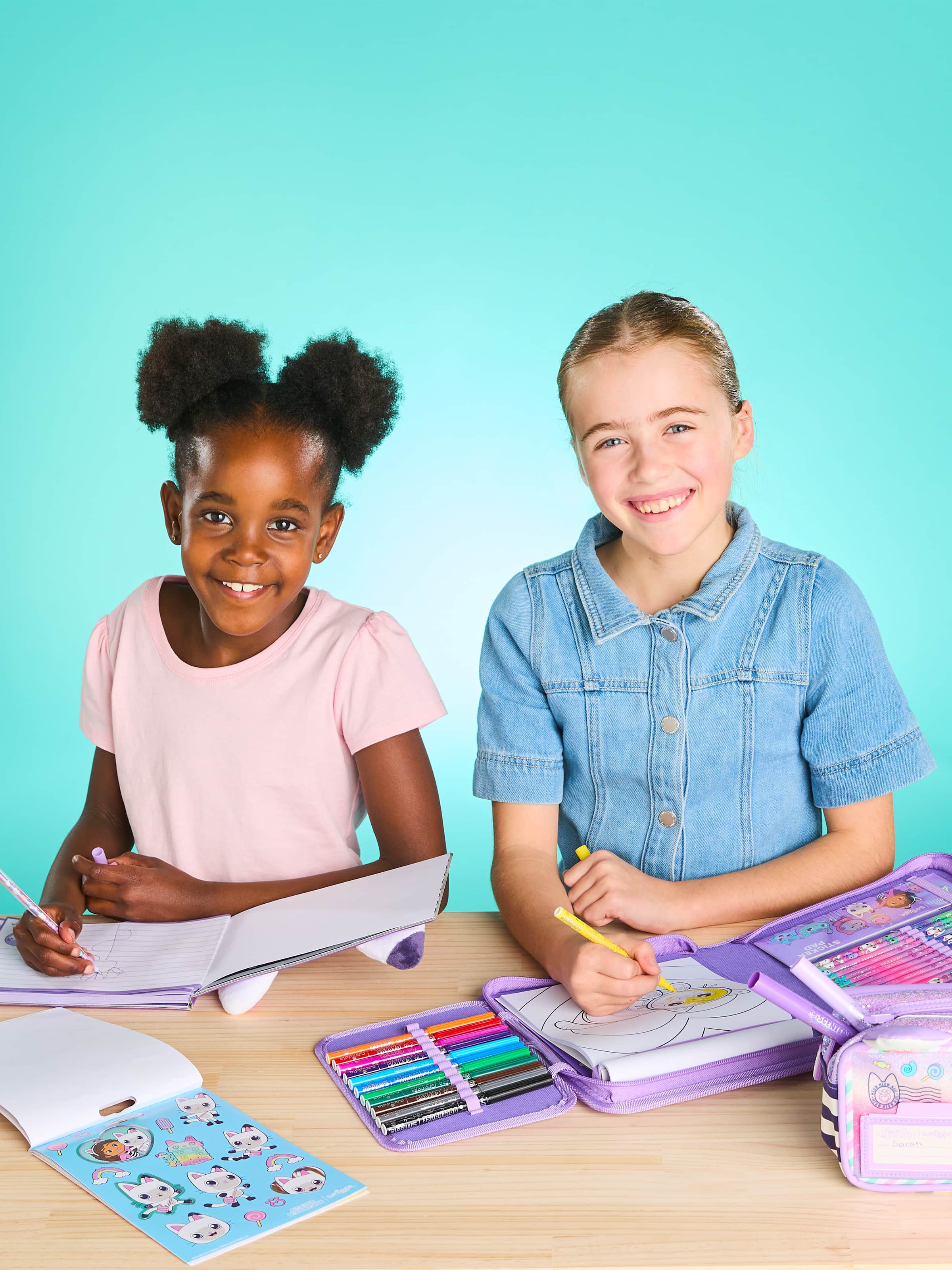 Smiggle - Gabbys Dollhouse Federmäppchen und Schreibwarenset