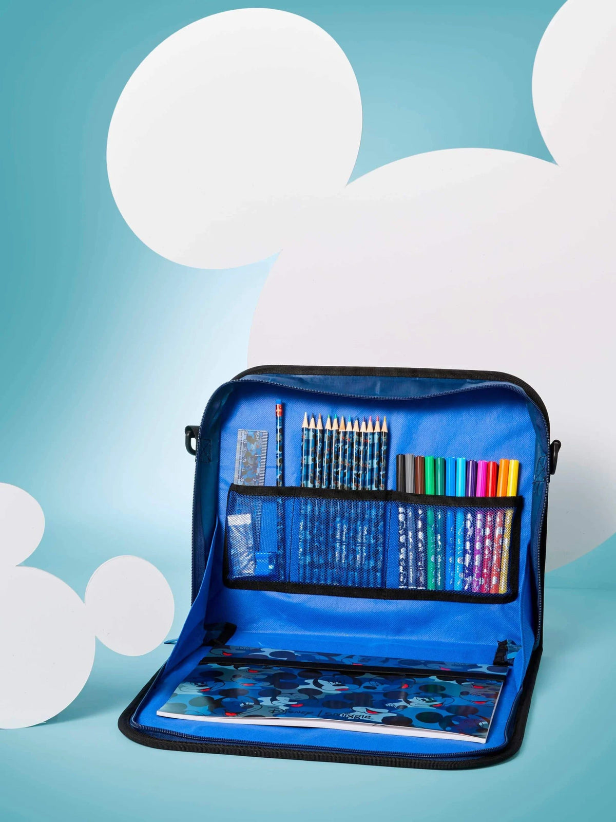 Smiggle – Mickey-Mouse-Taschen-Farbset und Malbuch 