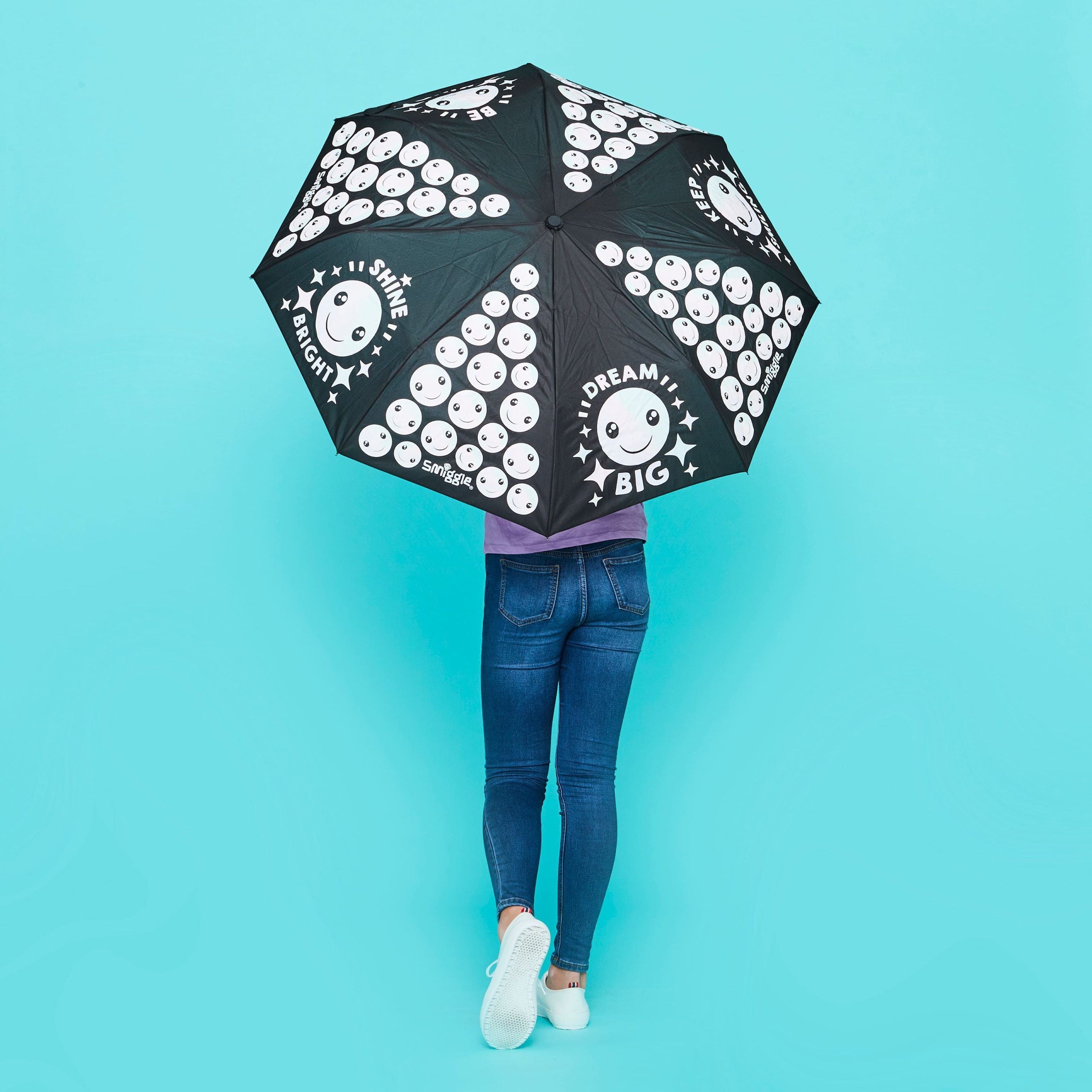 Smiggle – Smile-Regenschirm, der bei Regen seine Farbe ändert