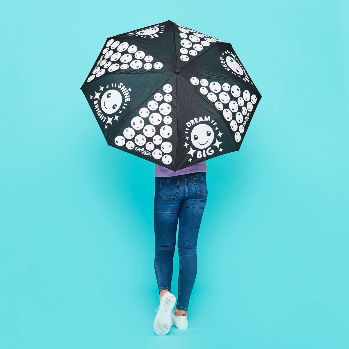 Smiggle – Smile-Regenschirm, der bei Regen seine Farbe ändert