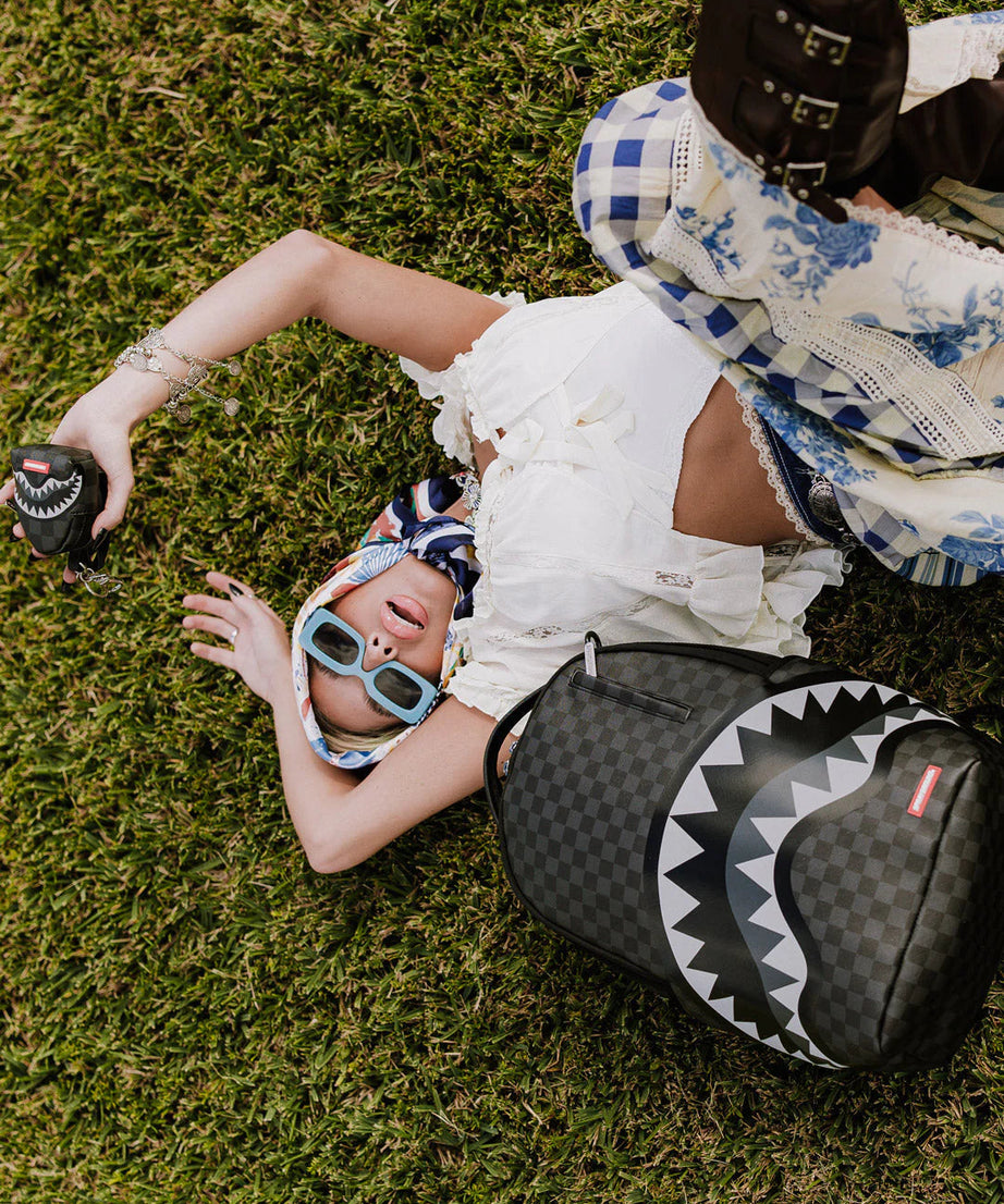 Sprayground - Lights Out Haifische Rucksack in Paris