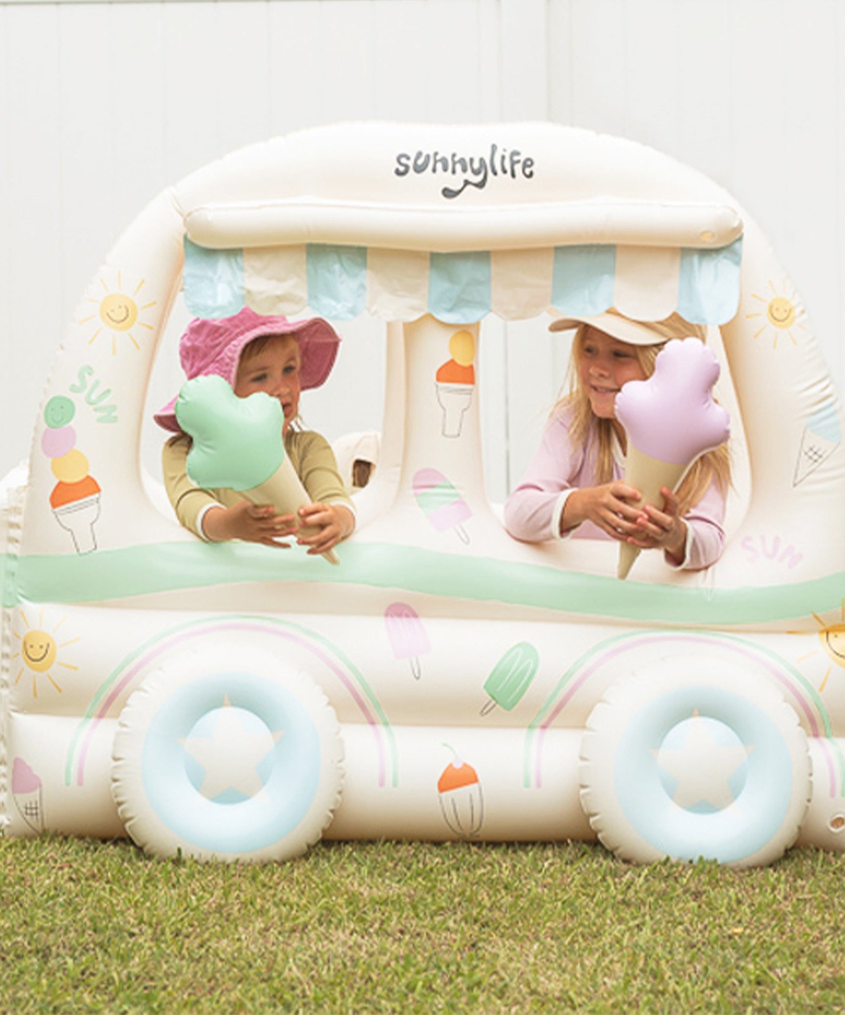 Sunnylife - Kinder Strand- und Garten aufblasbares Eisdielen-Spielset
