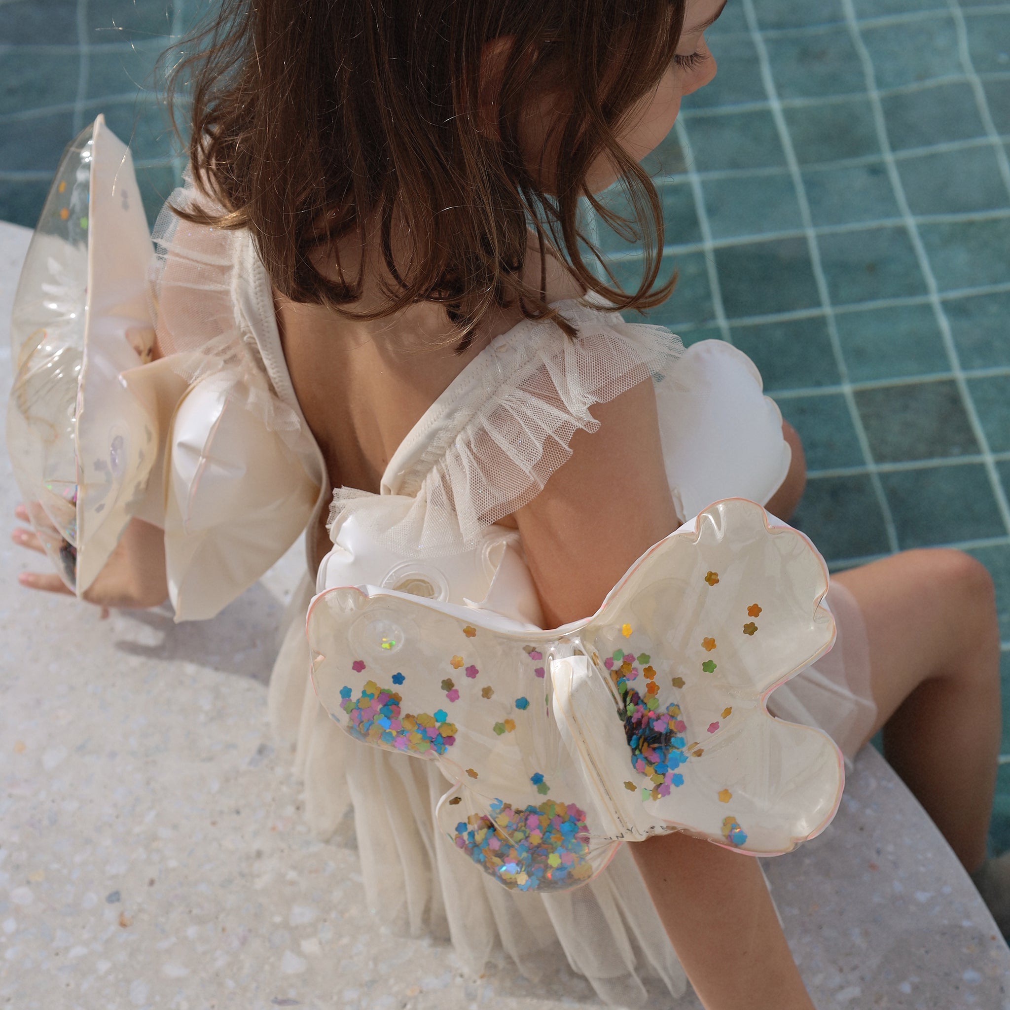Sunnylife - Aufblasbare Kinder-Schwimmflügel Schmetterling