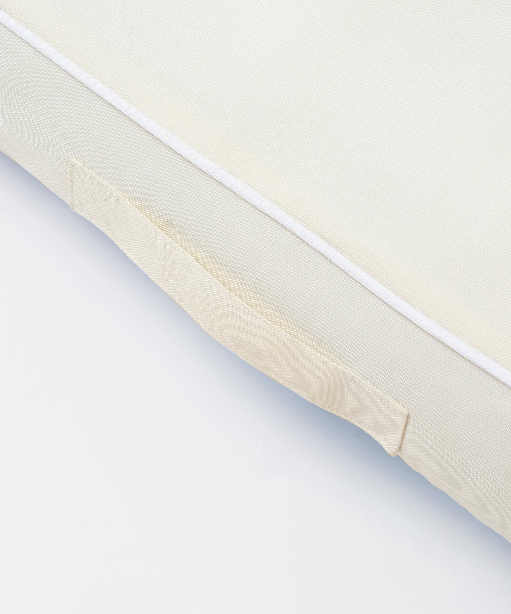 Sunnylife - Luxuriöse aufblasbare Liege für Meer und Pool