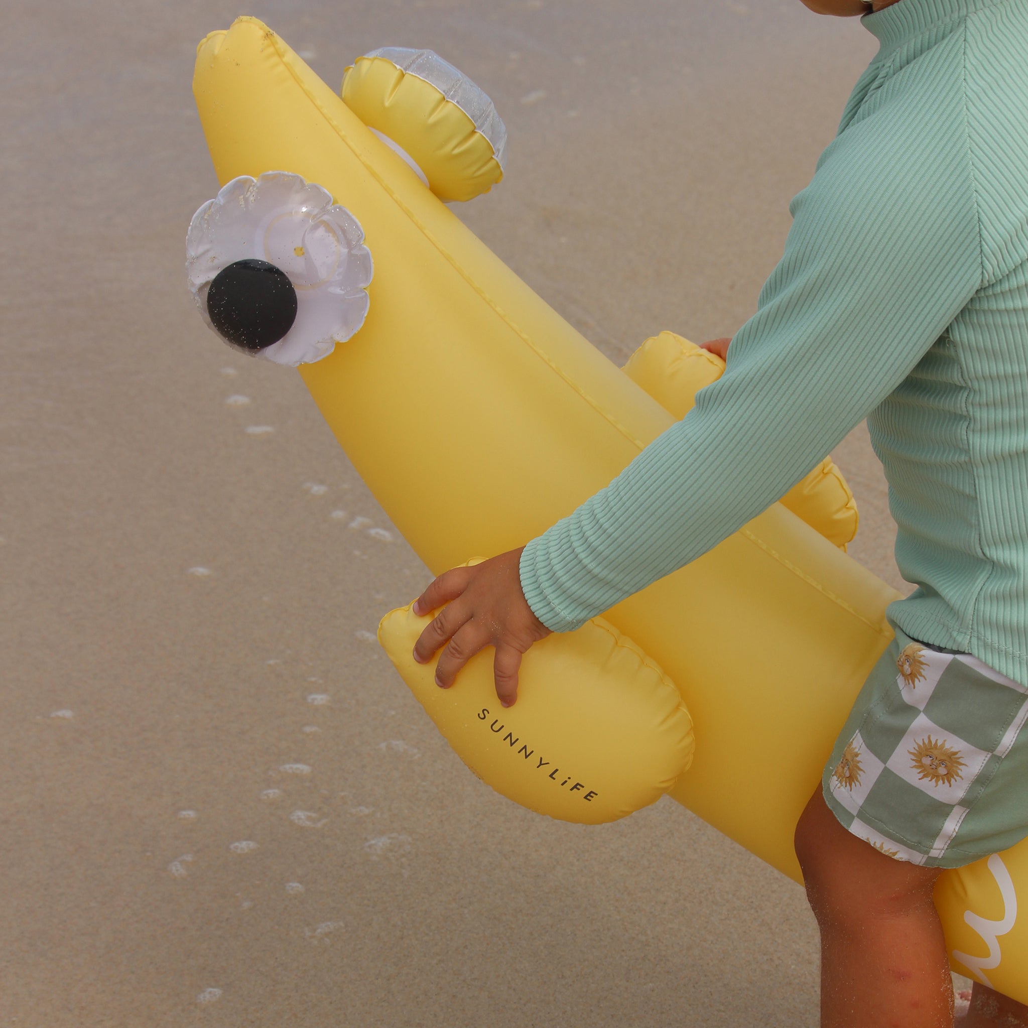 Sunnylife - Balık Finn Aufblasbares Meer- und Pool-Schwimmzubehör