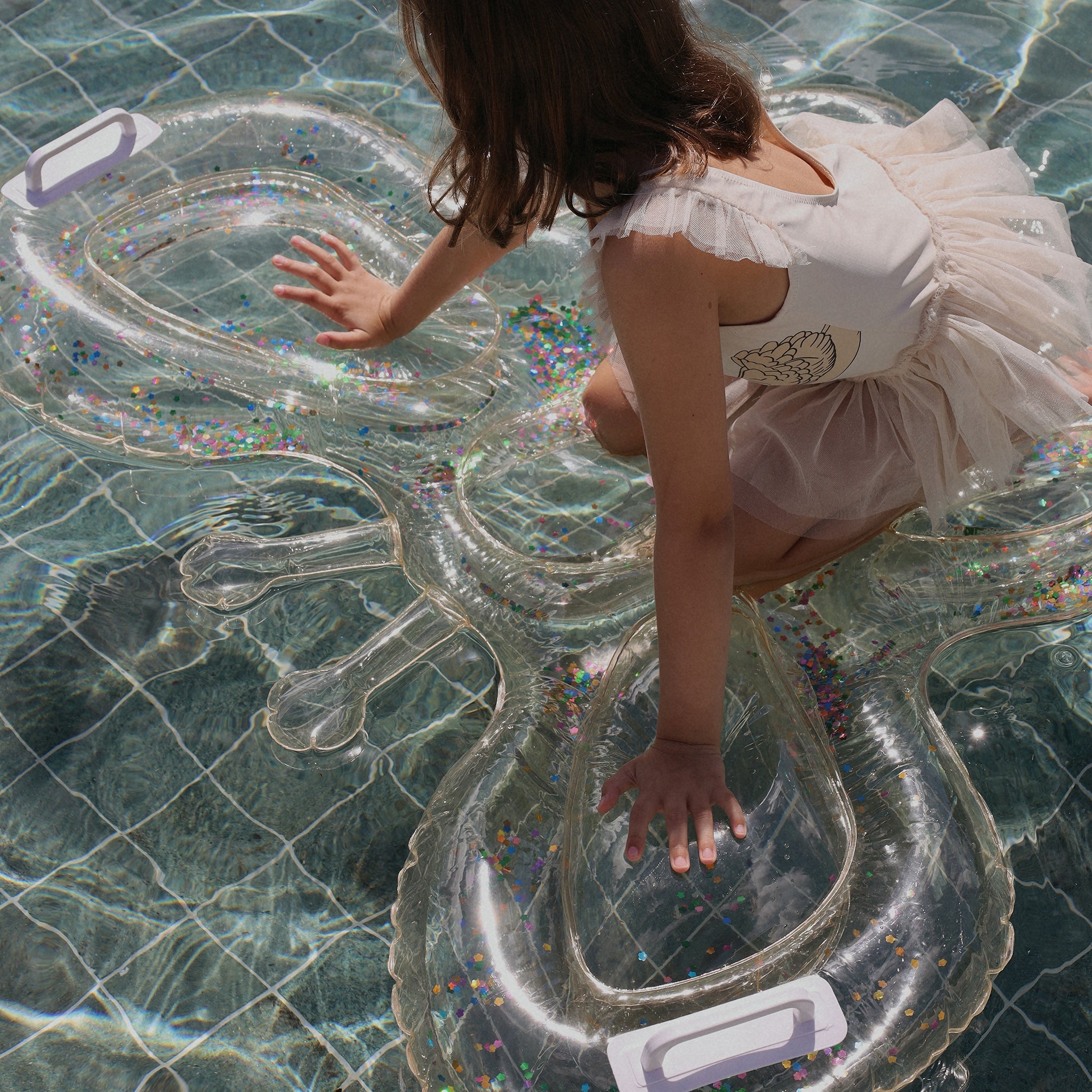 Sunnylife - Cotton Candy Kinder Schmetterling Meer- und Poolmatratze