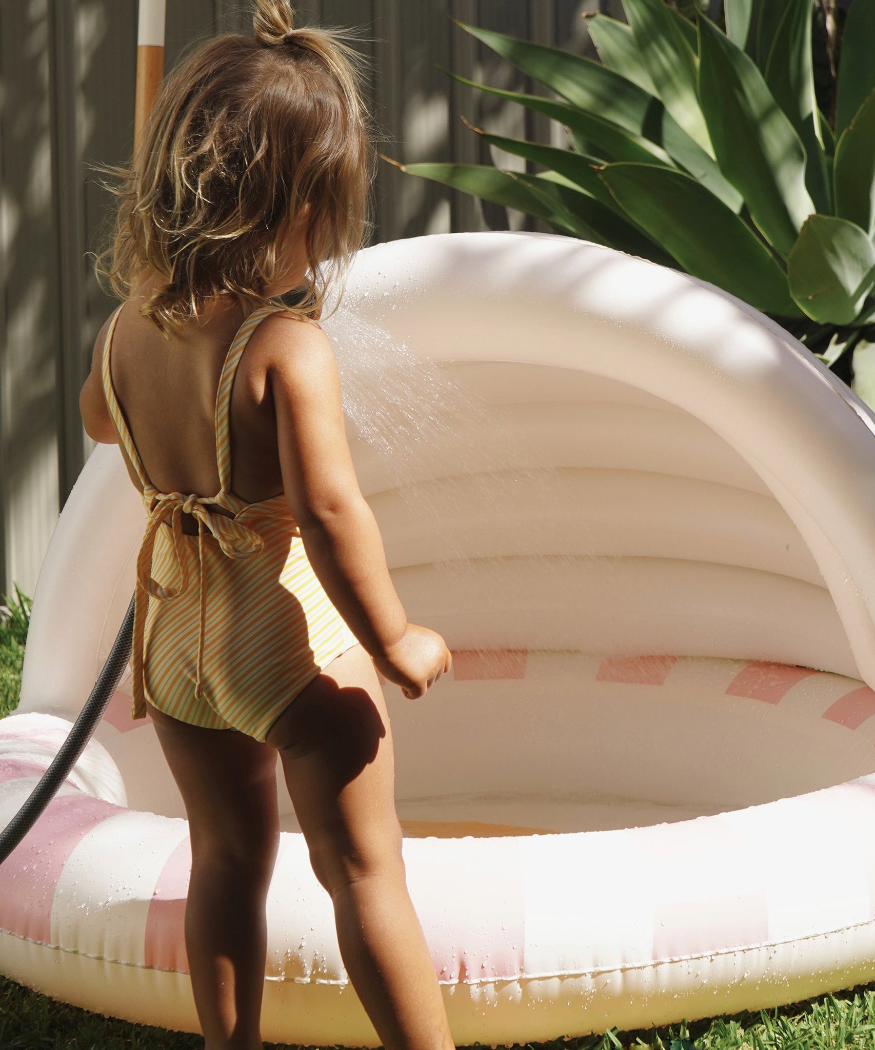 Sunnylife - Cotton Candy Kinderpool mit Sonnenschutz