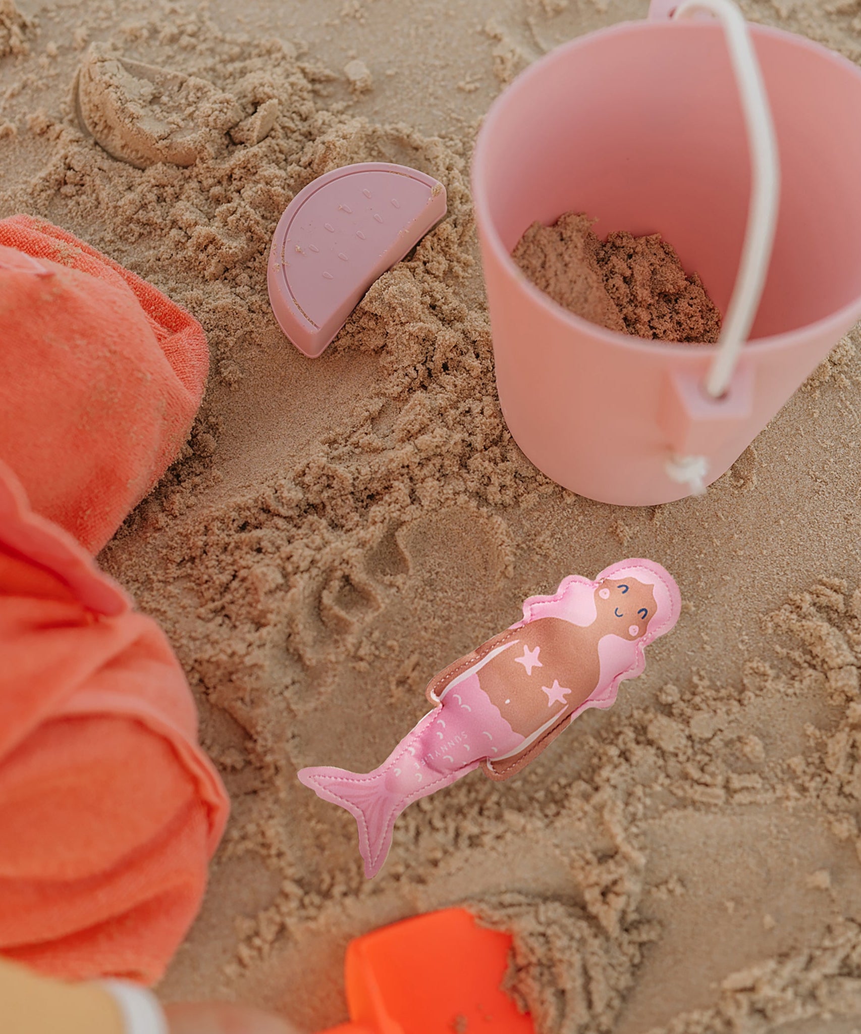 Sunnylife - Ocean Treasure Rose Meer- und Pooltaucher-Spielzeug