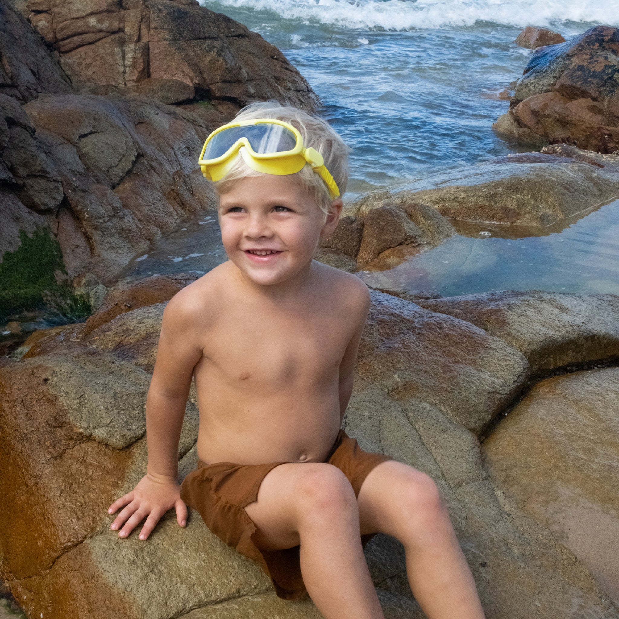 Sunnylife - Salty der Hai Kinder-Schwimmmaske